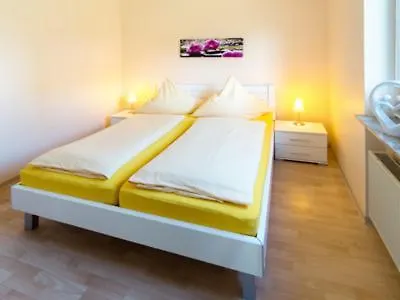 Am Leuchtturm Holiday home Neuharlingersiel